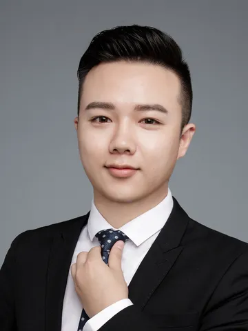 邱伟律师肖像