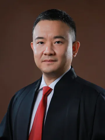 Portrait of Lawyer Hao Hao
