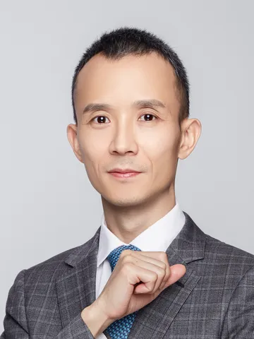 丘俊平律师肖像