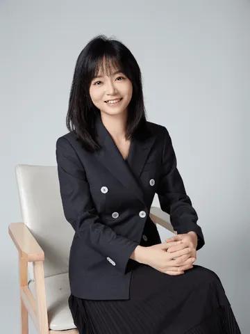 刘小丽律师肖像
