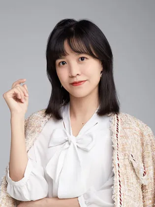 麦倩文律师肖像
