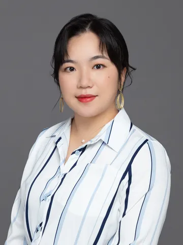 Portrait of Lawyer Wen Qiu Ting