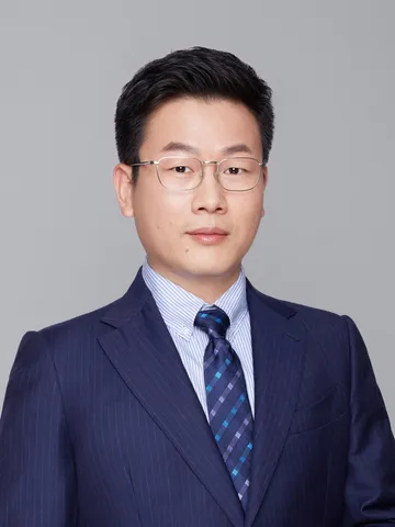 孔明律师肖像