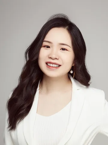 蔡家欣律师肖像
