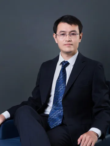 陈设律师肖像