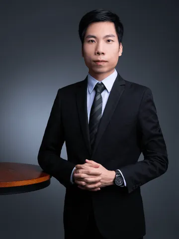 叶鹏律师肖像